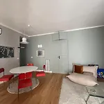 Historic Design House Near Aquarium
